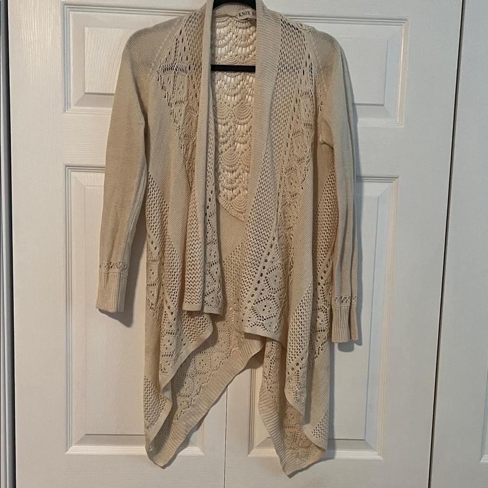 Elegant Cream Women's Sweater - Picture 1 of 8